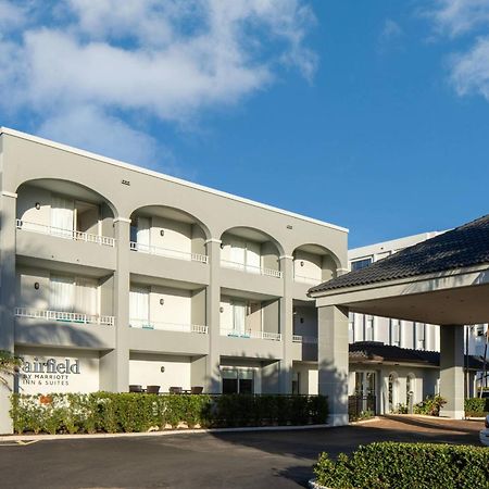 Fairfield Inn And Suites By Marriott Palm Beach Exterior foto