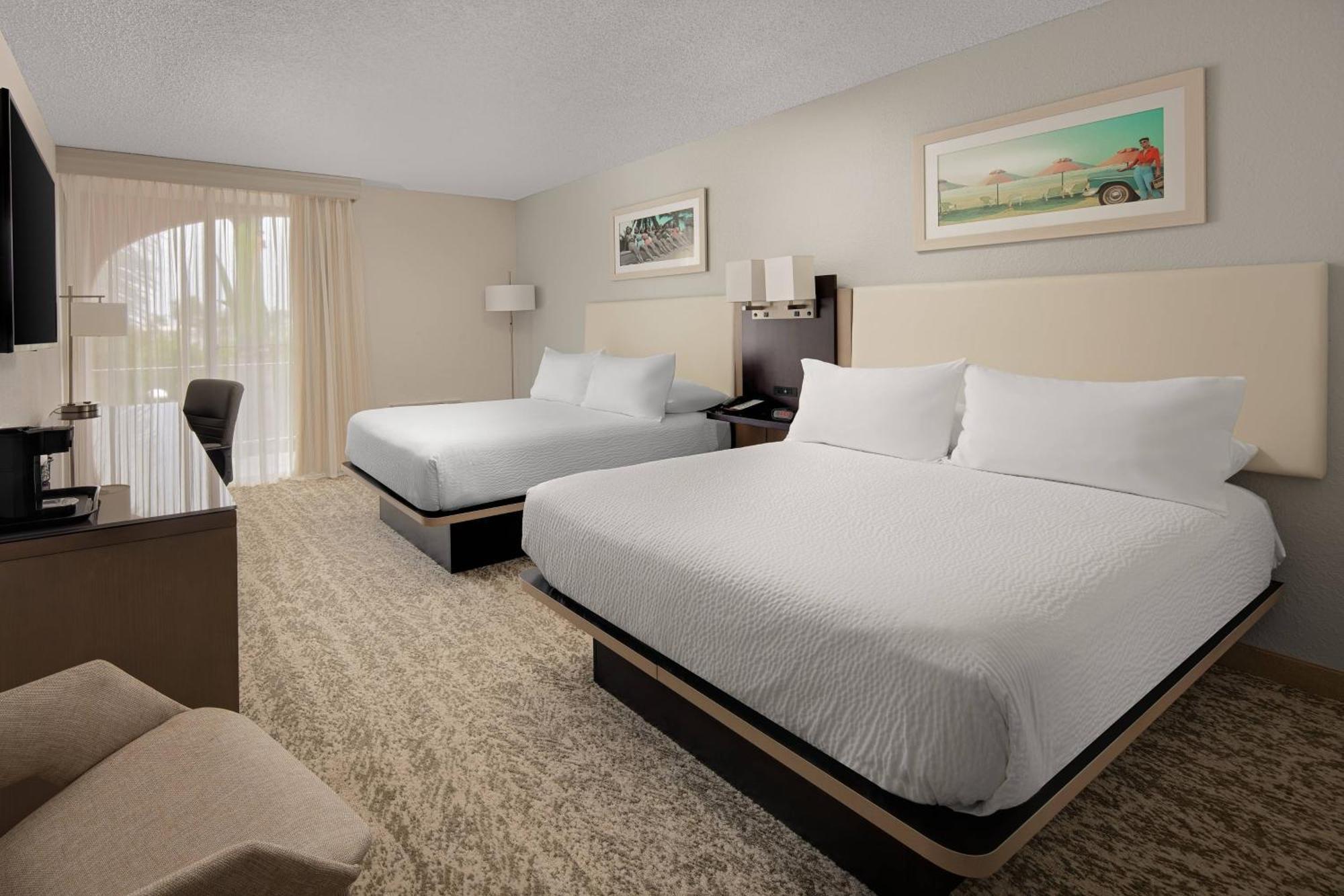 Fairfield Inn And Suites By Marriott Palm Beach Exterior foto